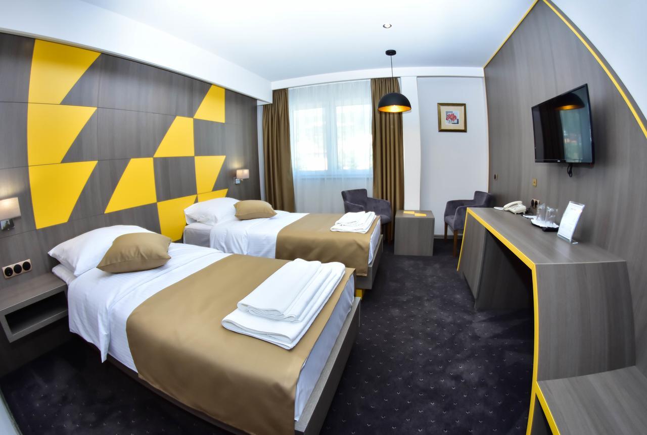 Hotel Kljuc Buitenkant foto