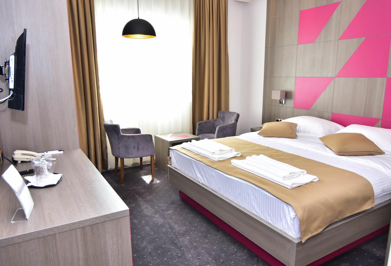 Hotel Kljuc Buitenkant foto