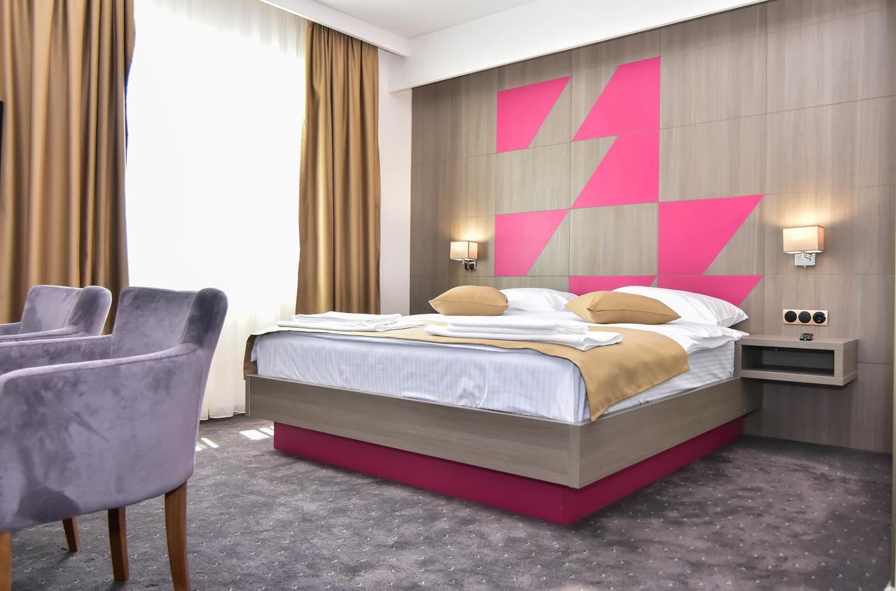 Hotel Kljuc Buitenkant foto