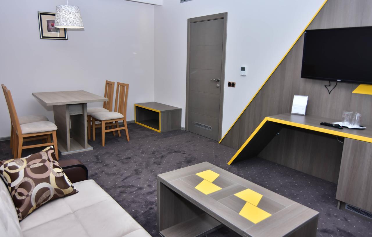 Hotel Kljuc Buitenkant foto